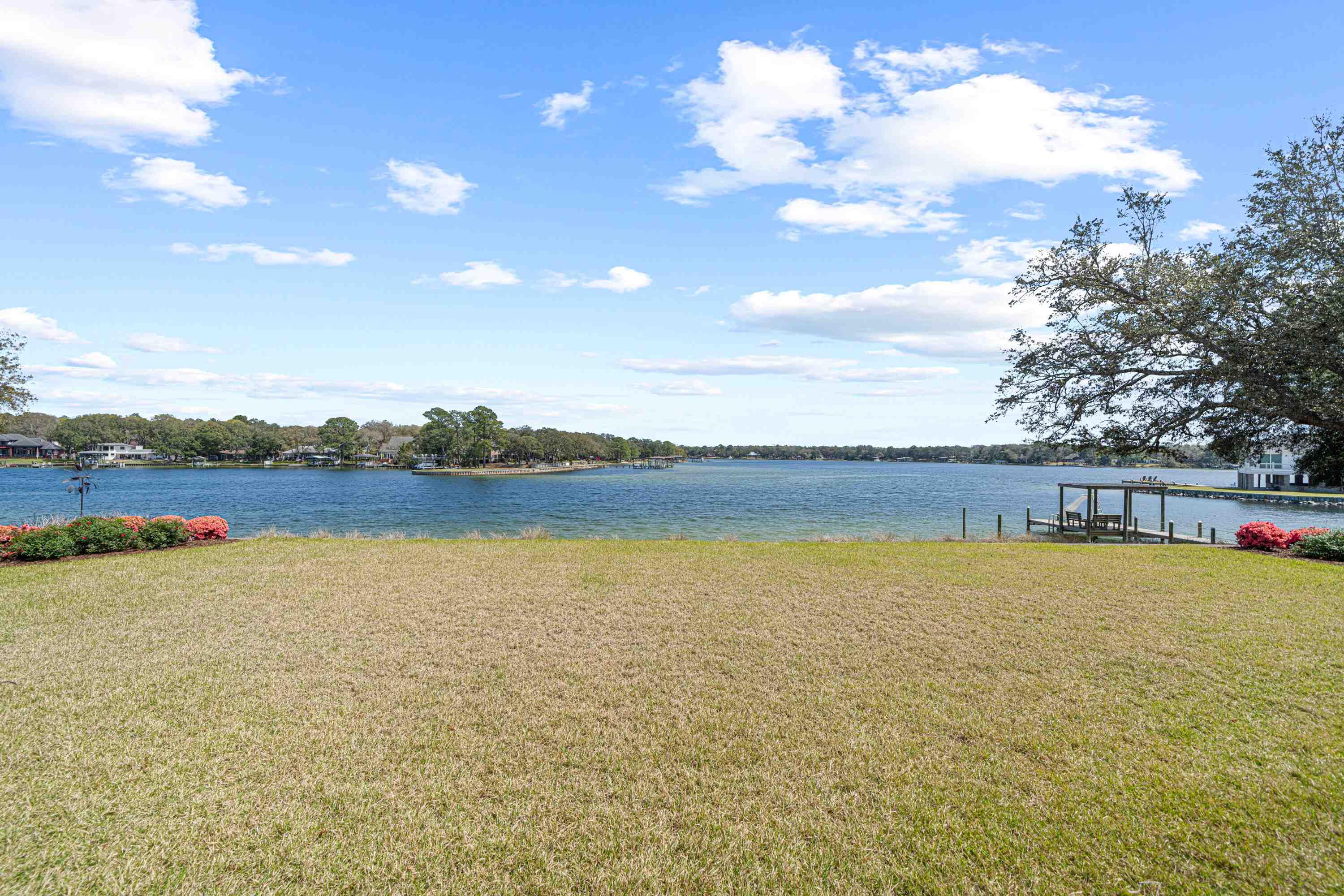 229 Mooney Road Northeast Fort Walton Beach, FL 32547 - Photo 3 of 75 DSC05040