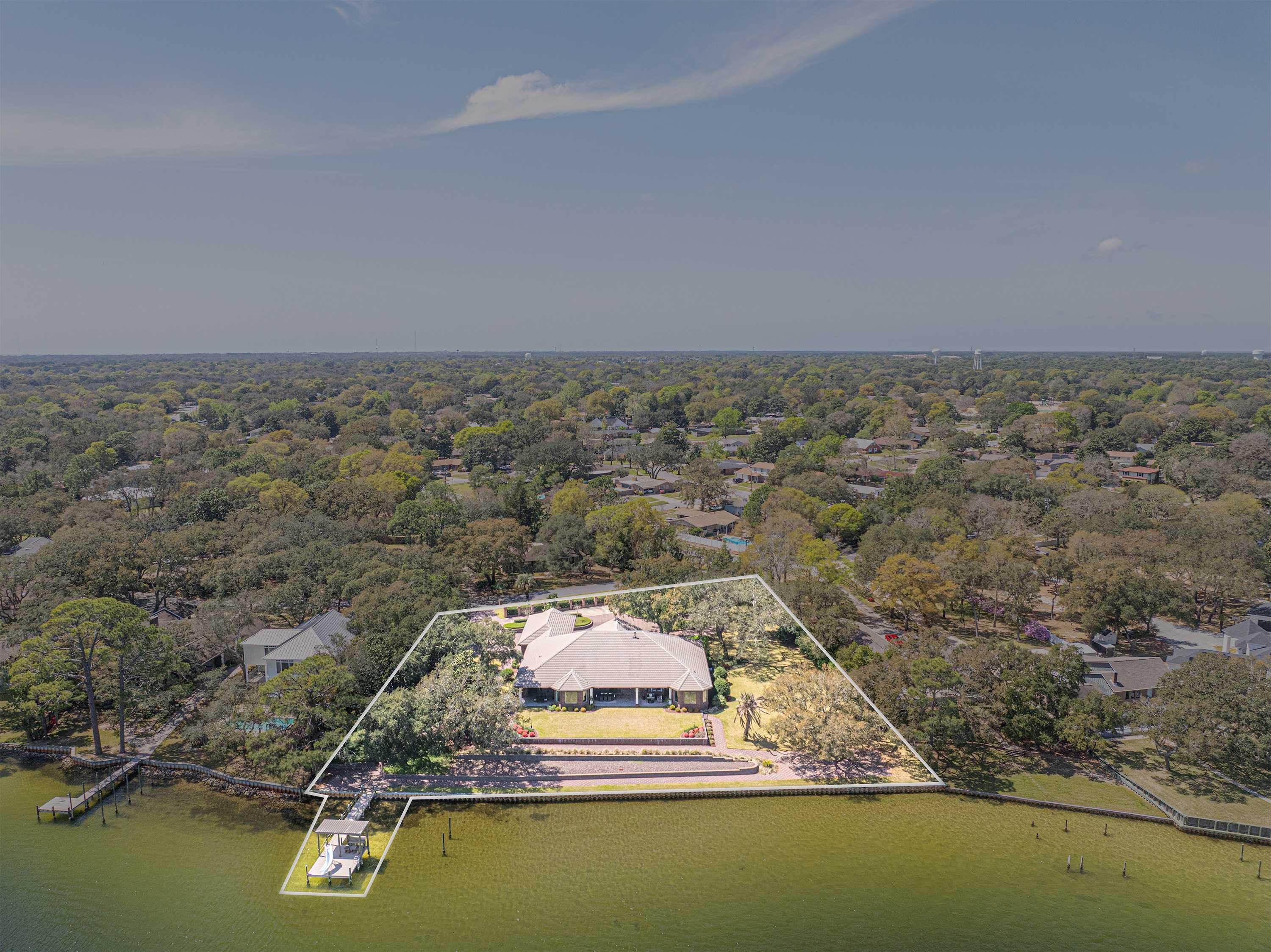 229 Mooney Road Northeast Fort Walton Beach, FL 32547 - Photo 5 of 75 DJI_20250329113142_0171_D-HDR