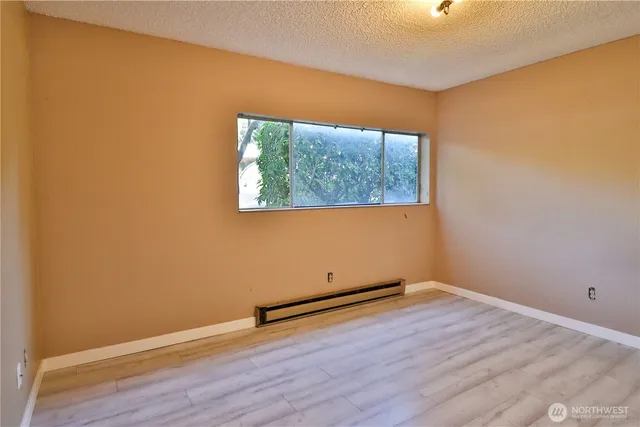$175,000 | 17431 Ambaum Boulevard South, Unit C43, Seattle, WA 98148