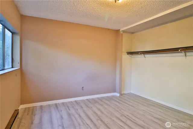 $175,000 | 17431 Ambaum Boulevard South, Unit C43, Seattle, WA 98148