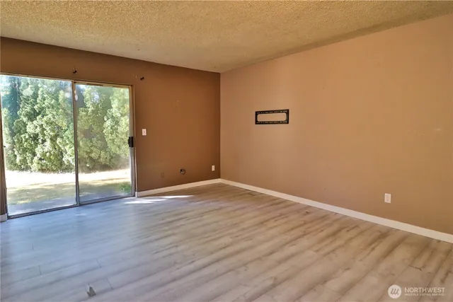 $175,000 | 17431 Ambaum Boulevard South, Unit C43, Seattle, WA 98148