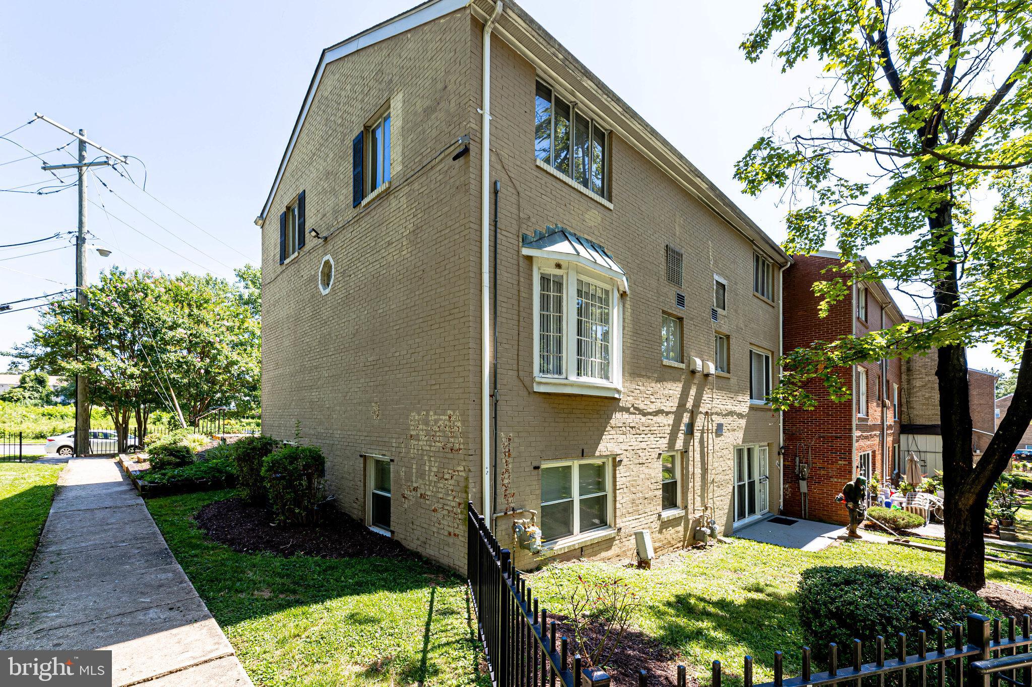 1629 Addison Road South District Heights, MD 20747 - Photo 3 of 29 Gallery Image 3