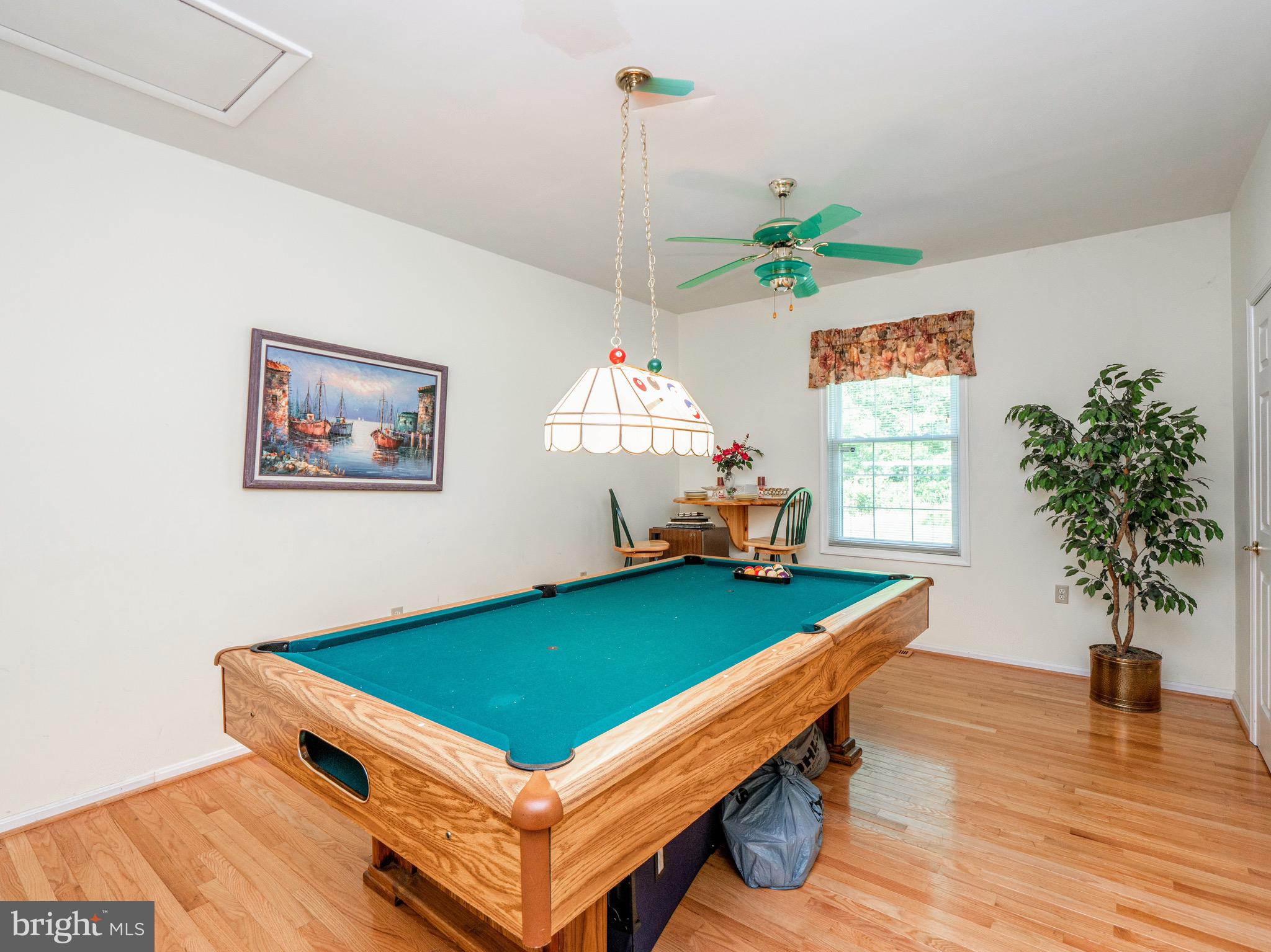 12310 Popes Head Road Fairfax, VA 22030 - Photo 16 of 35 Gallery Image 16