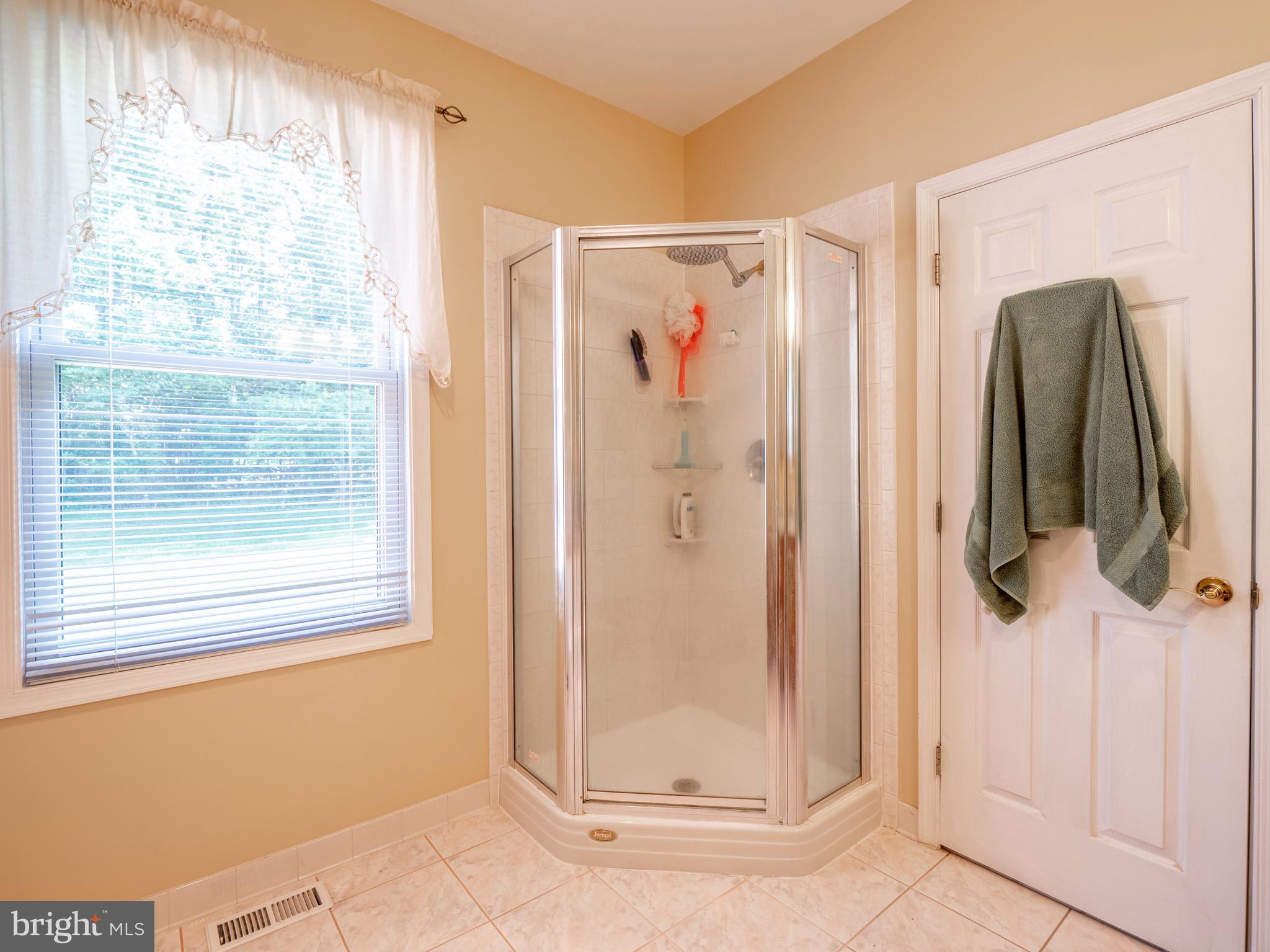 12310 Popes Head Road Fairfax, VA 22030 - Photo 23 of 35 Gallery Image 23