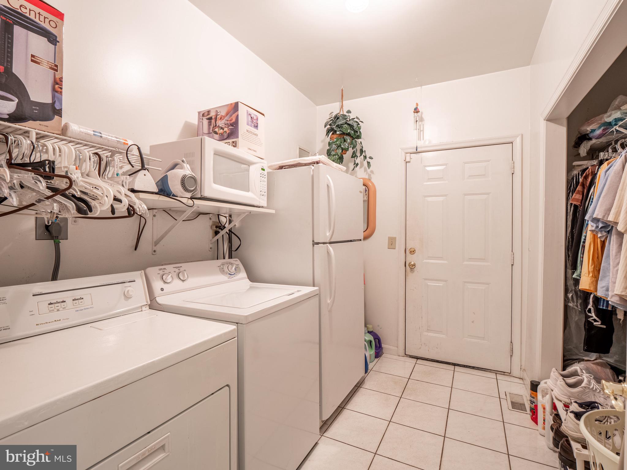 12310 Popes Head Road Fairfax, VA 22030 - Photo 28 of 35 Gallery Image 28