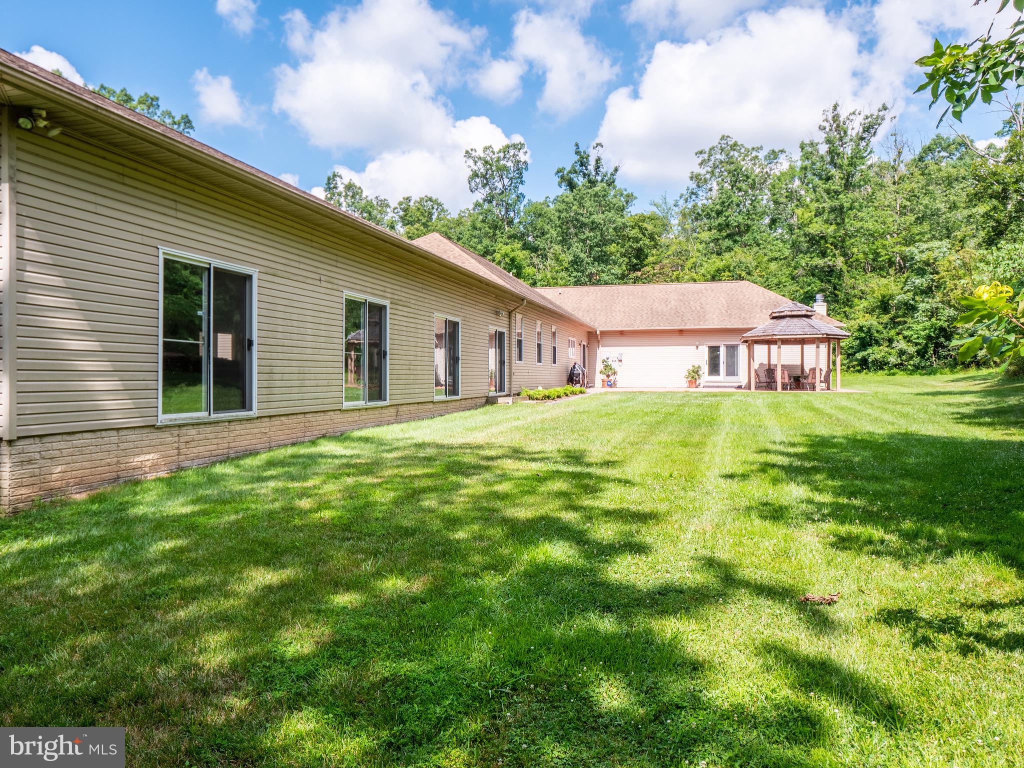 12310 Popes Head Road Fairfax, VA 22030 - Photo 31 of 35 Gallery Image 31