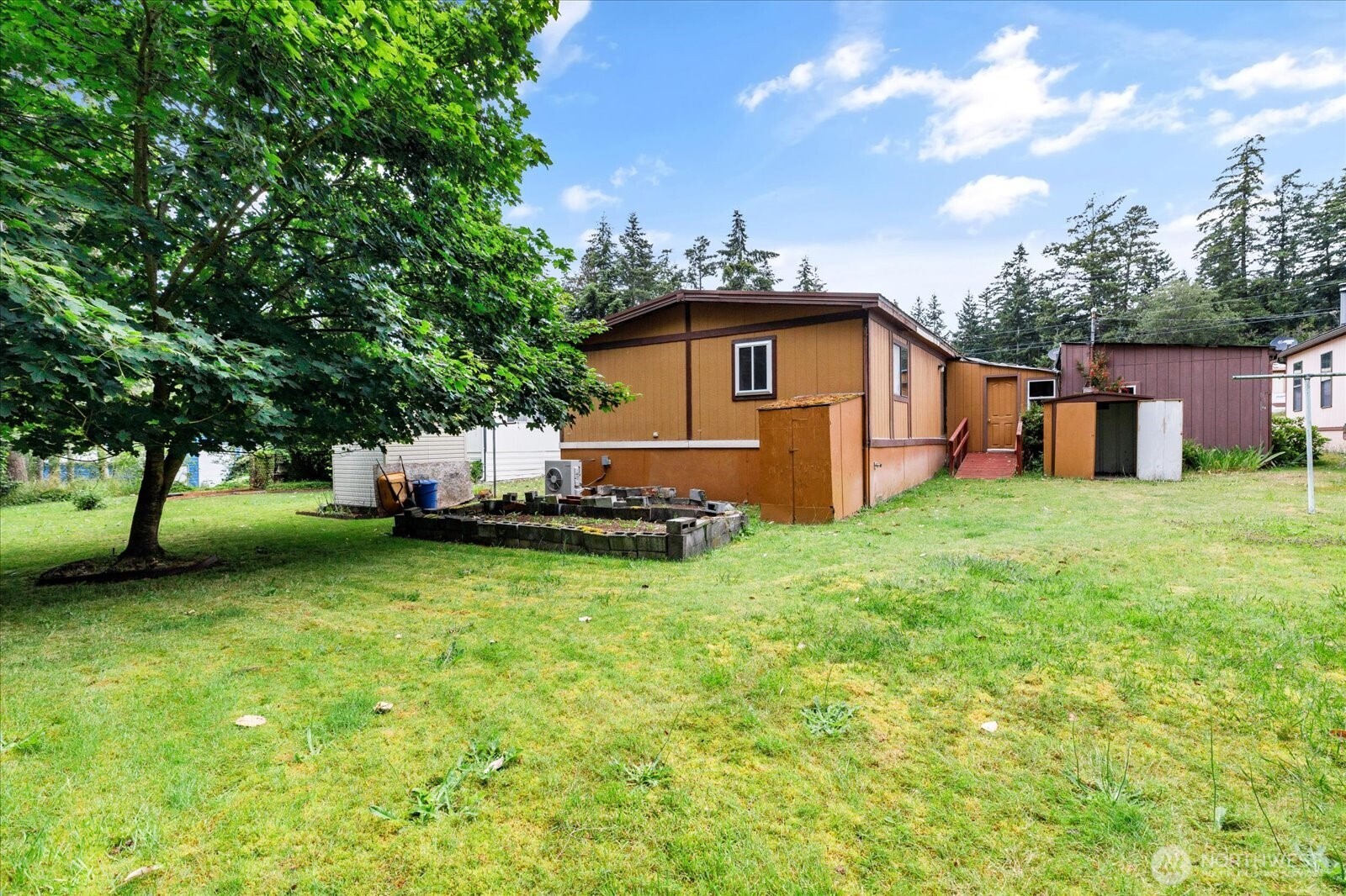 1361 North Goldie Road, Unit 16 Oak Harbor, WA 98277 - Photo 27 of 30