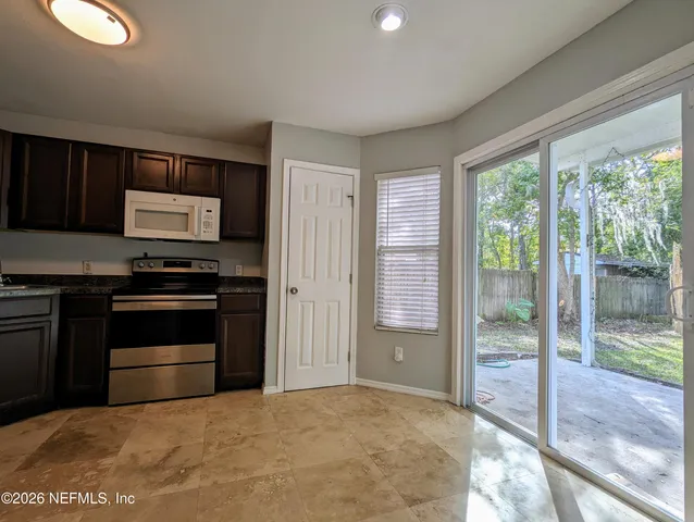 $2,700 | 572 Staffordshire Drive, Jacksonville, FL 32225