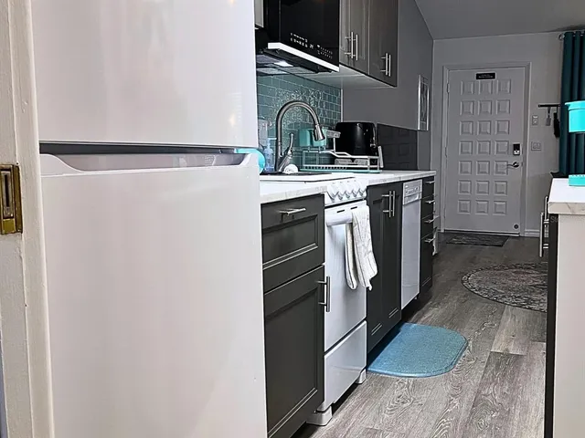 $145,000 | 20921 Haulover Cove Road, Unit F14, Lutz, FL 33558