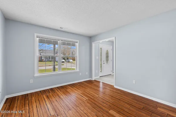 $1,750 | 217 Mahogany Drive, Jacksonville, NC 28540