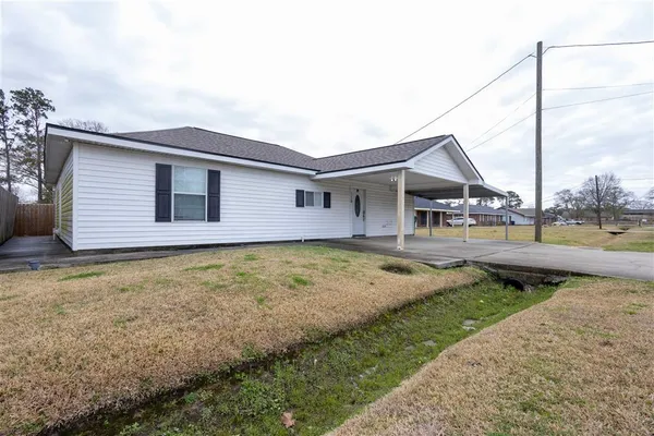 $175,000 | 116 North Lightner Avenue, Iowa, LA 70647