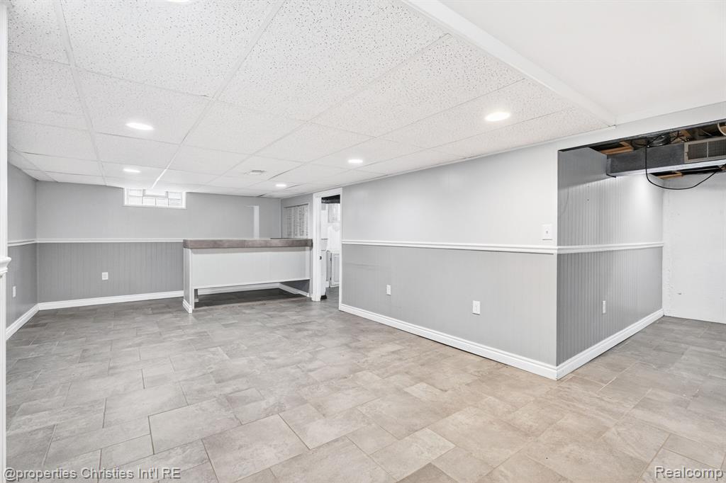 26605 Rialto Street Madison Heights, MI 48071 - Photo 26 of 37