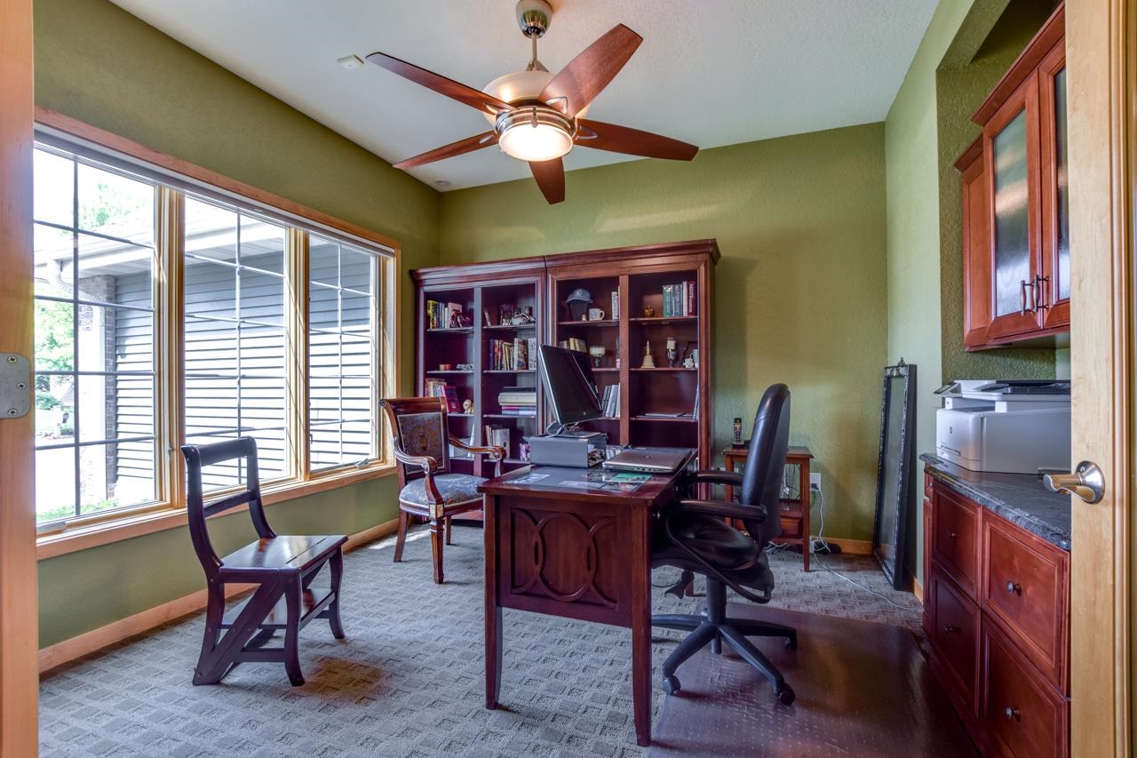 1260 Hanover Trail Waunakee, WI 53597 - Photo 11 of 66