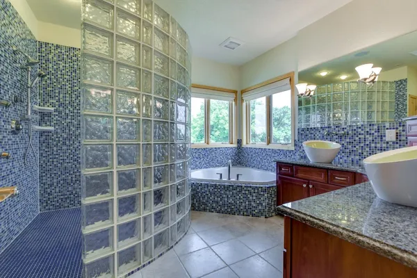 $1,100,000 | 1260 Hanover Trail, Waunakee, WI 53597