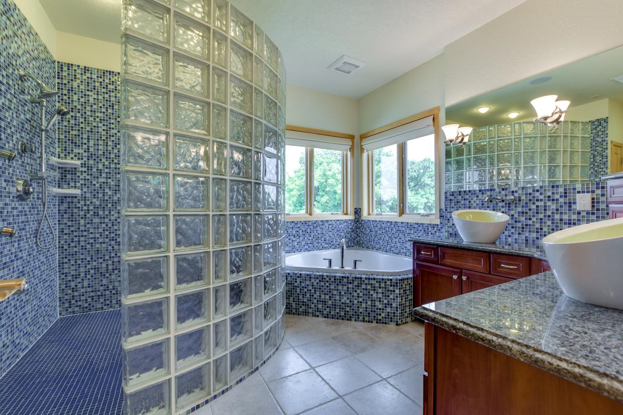 1260 Hanover Trail Waunakee, WI 53597 - Photo 33 of 66