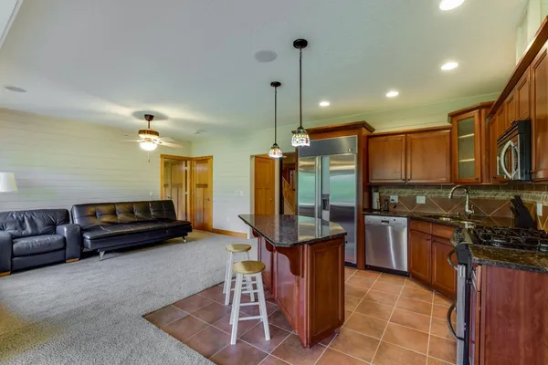 $1,100,000 | 1260 Hanover Trail, Waunakee, WI 53597