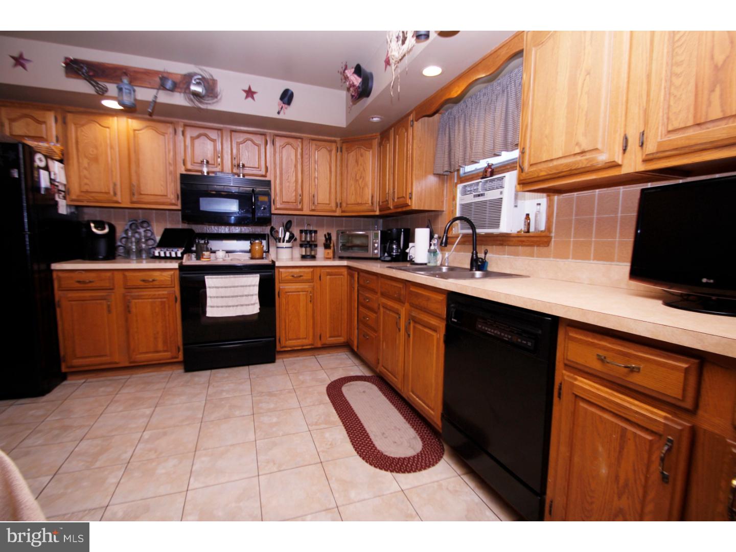 568 Long Lane Road Walnutport, PA 18088 - Photo 11 of 20 Gallery Image 11
