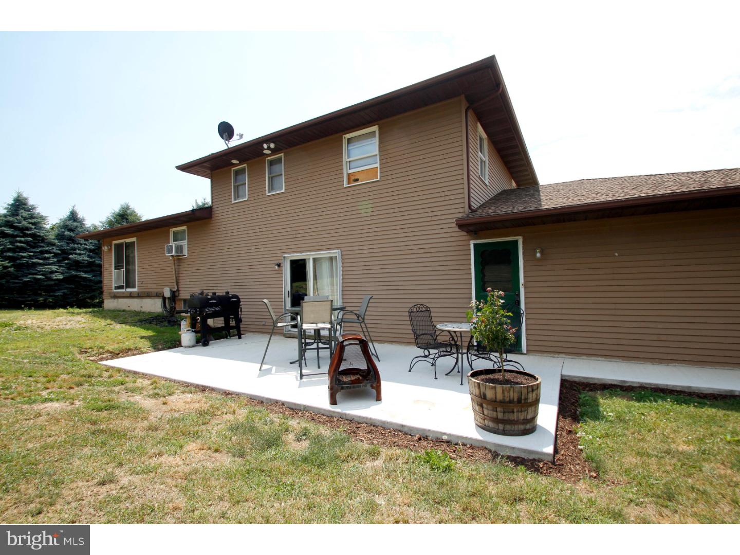 568 Long Lane Road Walnutport, PA 18088 - Photo 19 of 20 Gallery Image 19