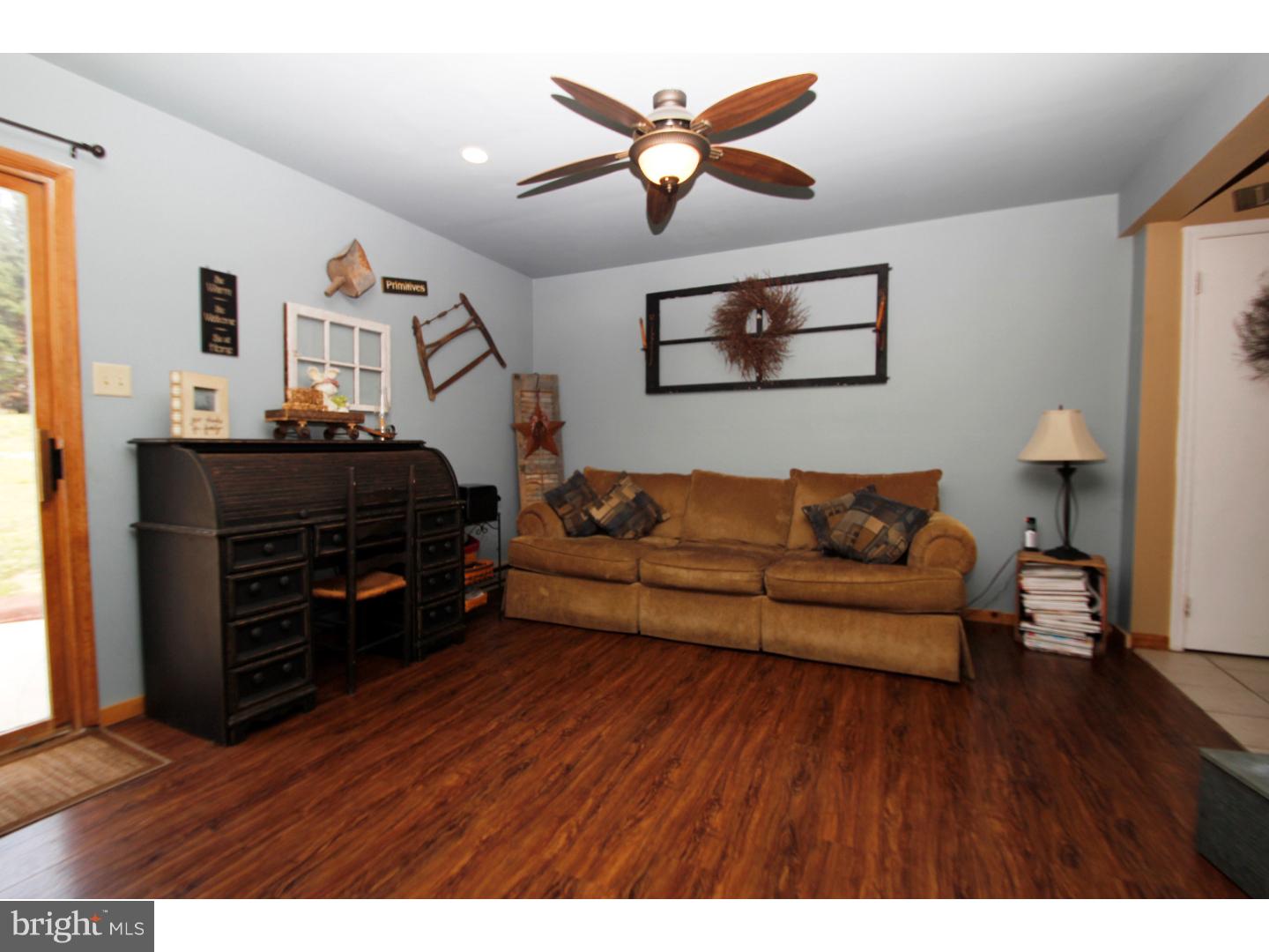 568 Long Lane Road Walnutport, PA 18088 - Photo 3 of 20 Gallery Image 3