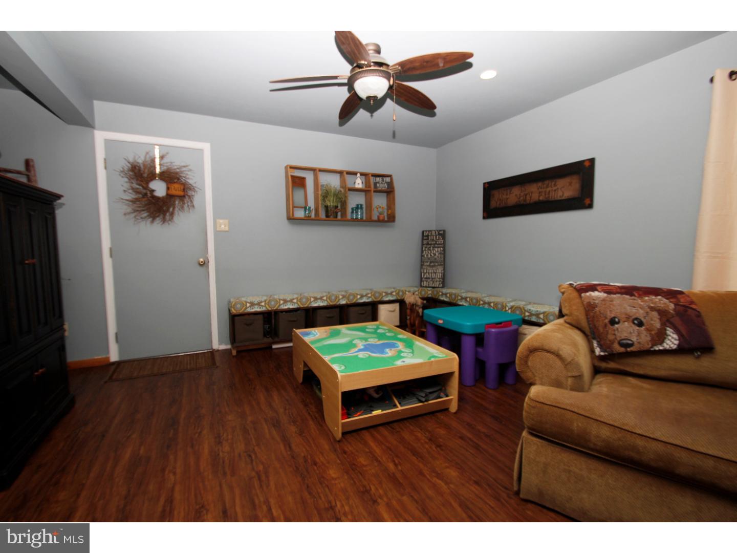 568 Long Lane Road Walnutport, PA 18088 - Photo 4 of 20 Gallery Image 4