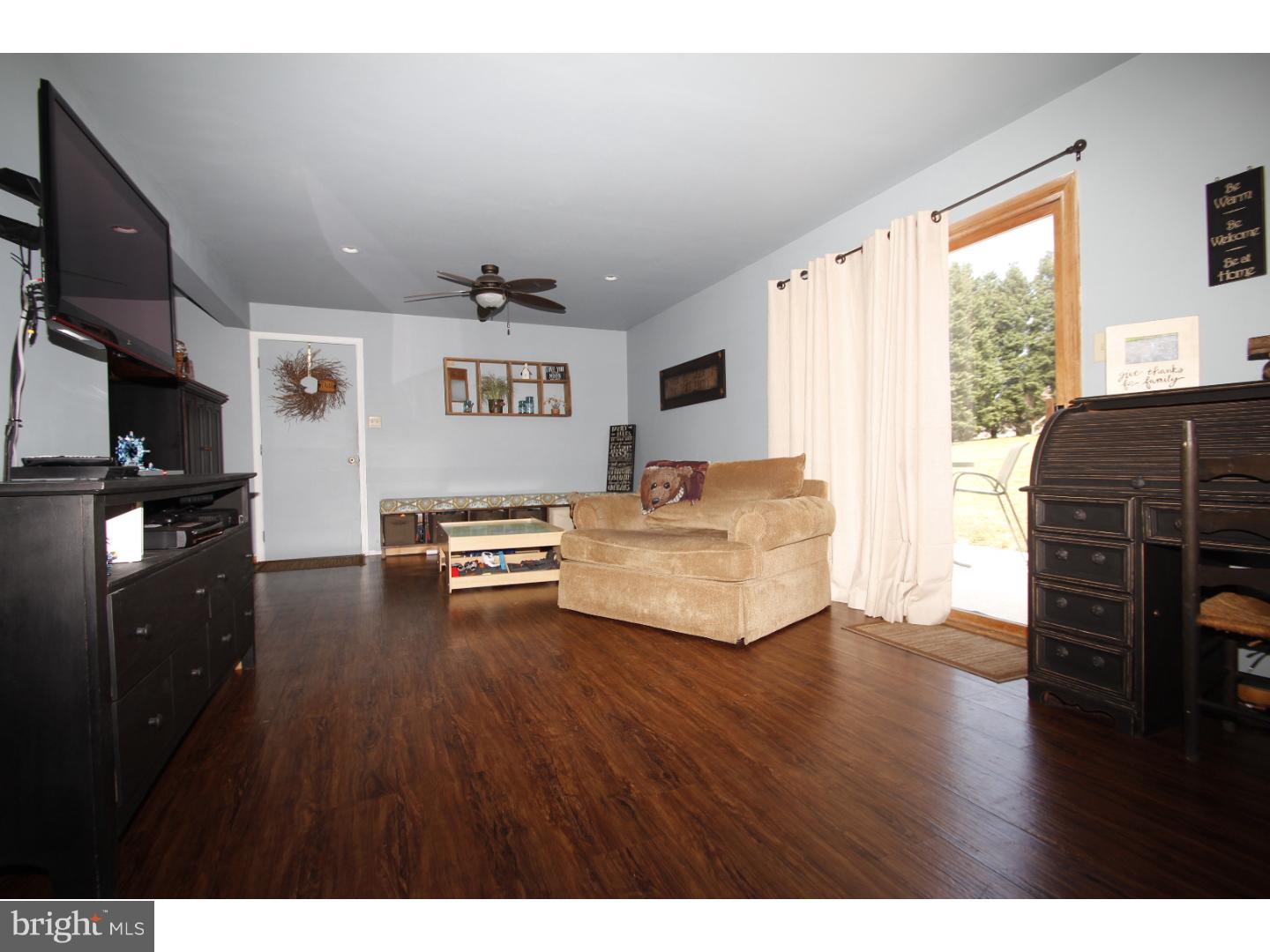 568 Long Lane Road Walnutport, PA 18088 - Photo 5 of 20 Gallery Image 5