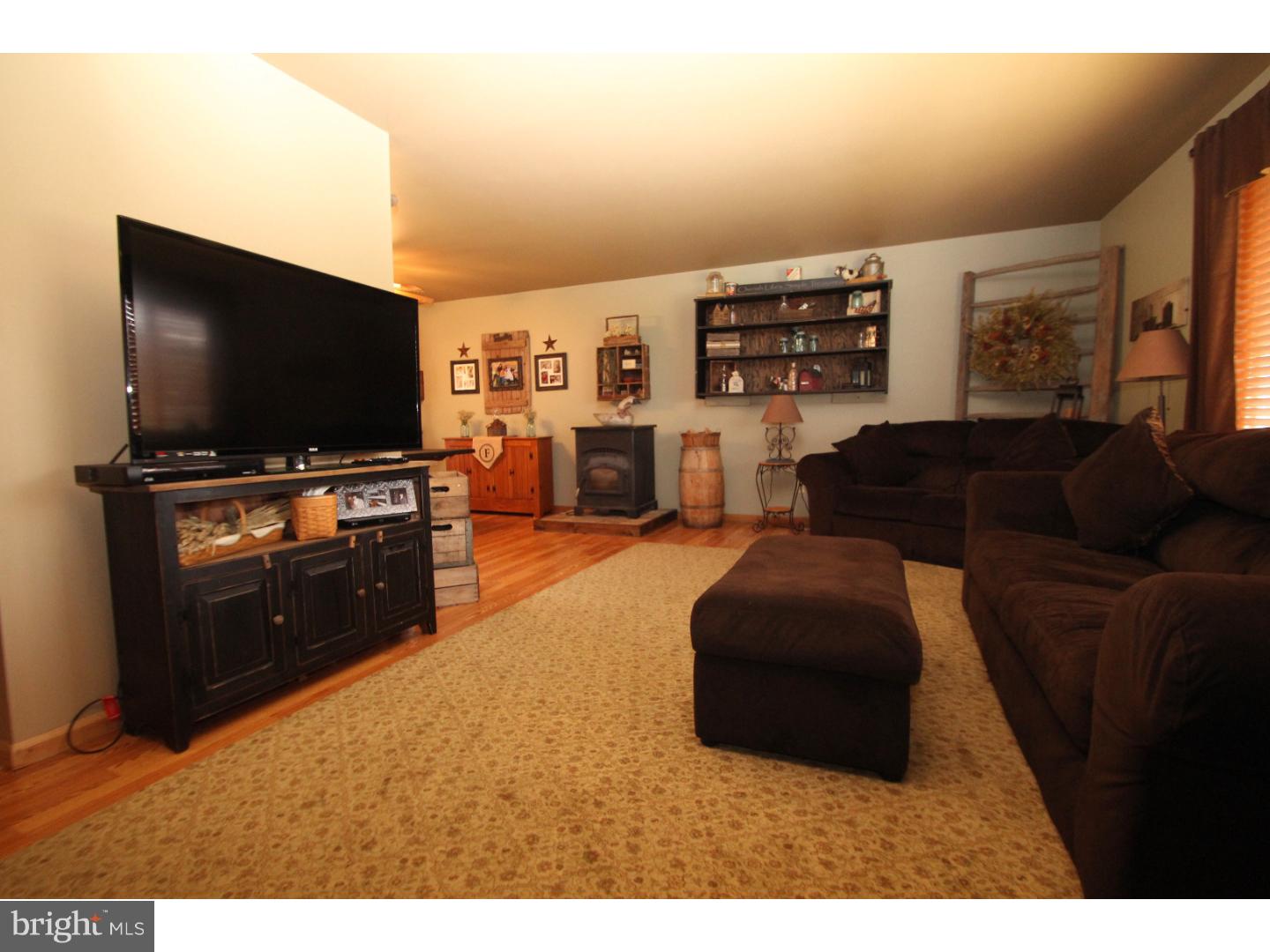 568 Long Lane Road Walnutport, PA 18088 - Photo 9 of 20 Gallery Image 9