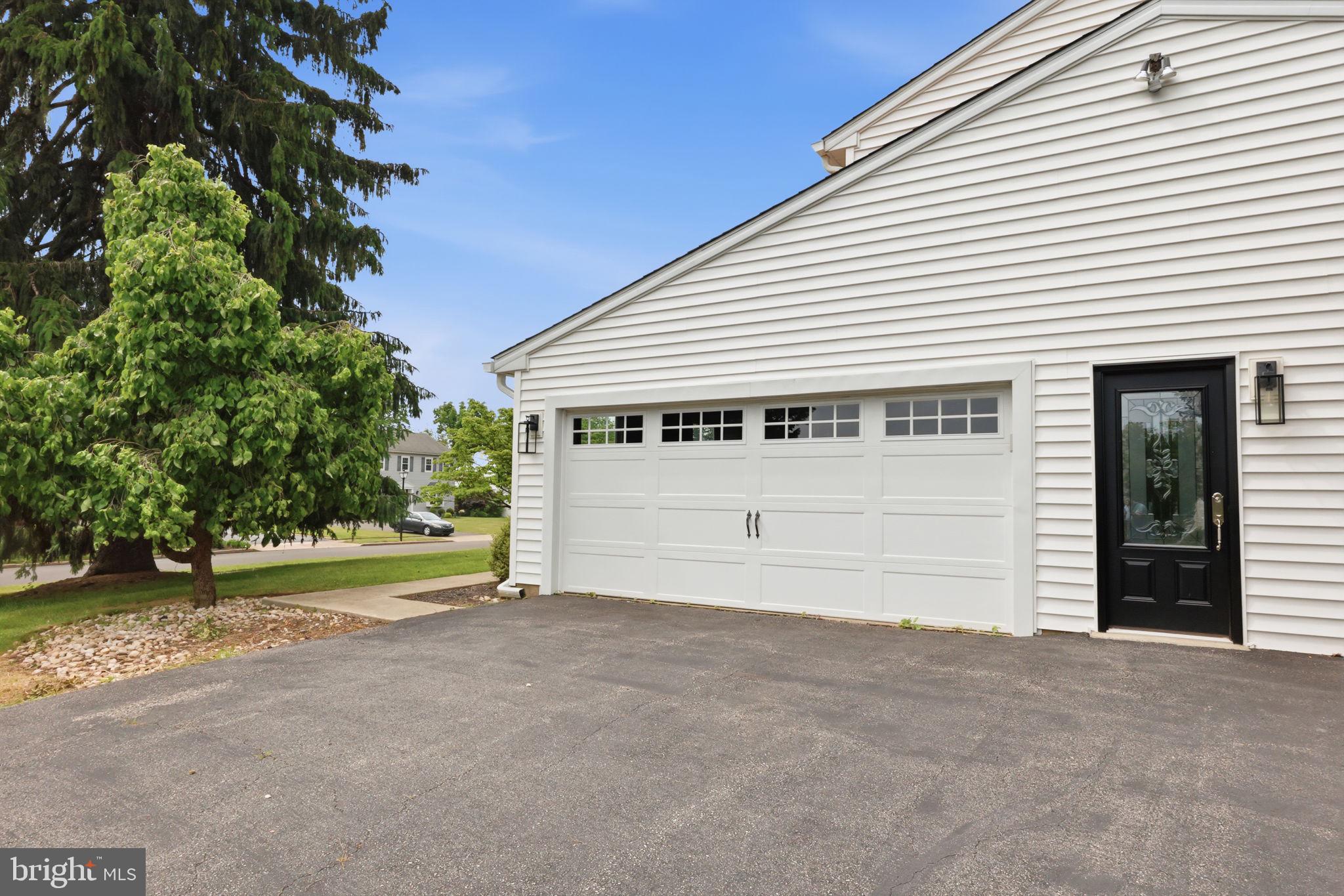 1140 Charter Road Warminster, PA 18974 - Photo 37 of 37 Charming home with spacious driveway.