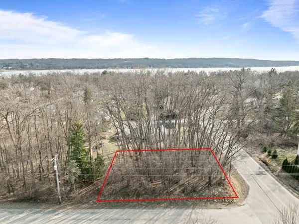 $68,000 | Lt1 Woodland Drive, Geneva, WI 53147