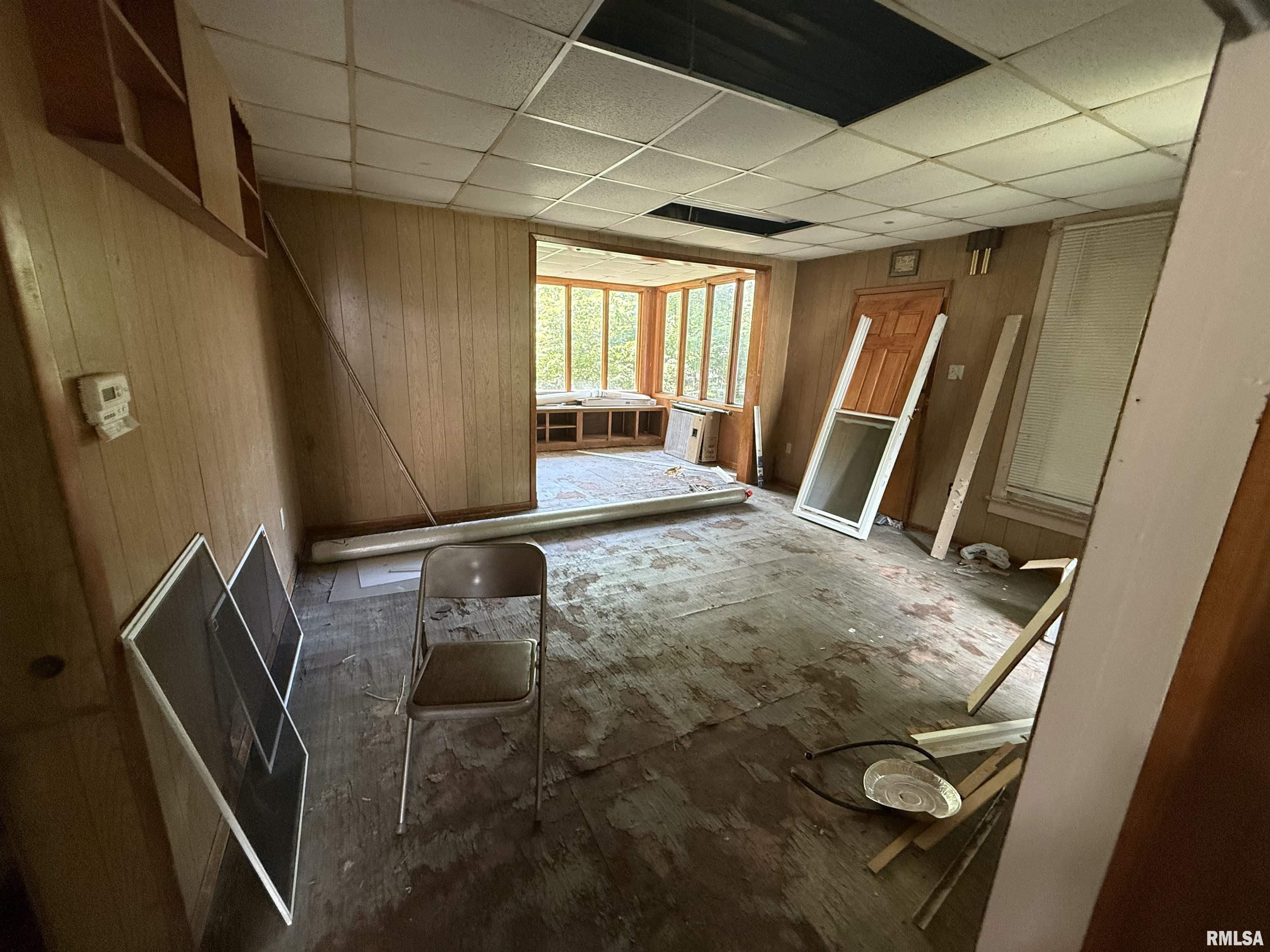 420 6th Street Illiopolis, IL 62539 - Photo 3 of 12