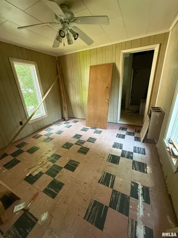 $49,000 | 420 6th Street, Illiopolis, IL 62539