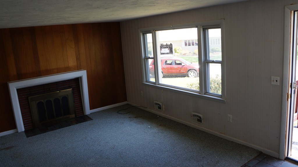 46 Arrowhead Road Bellingham, MA 02019 - Photo 3 of 19 Gallery Image 3