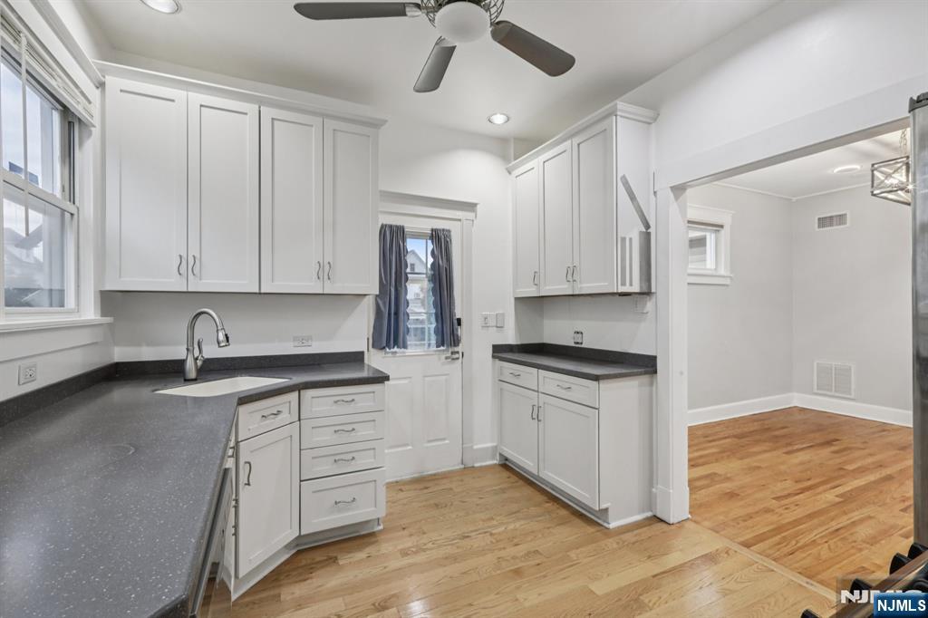 56 Gordon Street Ridgefield Park, NJ 07660 - Photo 11 of 38