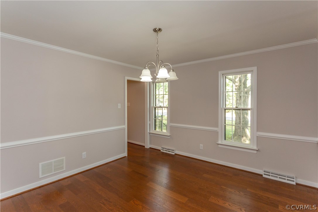5310 Sunbeam Road North Chesterfield, VA 23234 - Photo 26 of 49 Dining Room with Cherry Laminate flooring