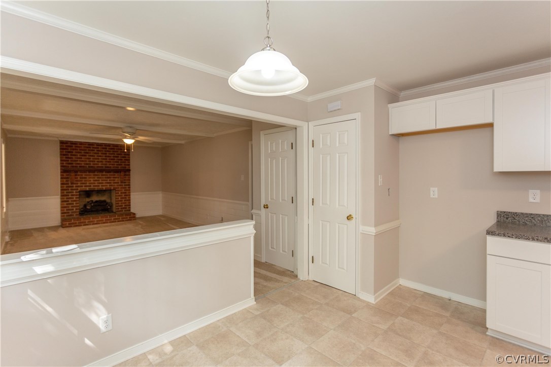 5310 Sunbeam Road North Chesterfield, VA 23234 - Photo 7 of 49 Eat-In Kitchen open to the Family Room