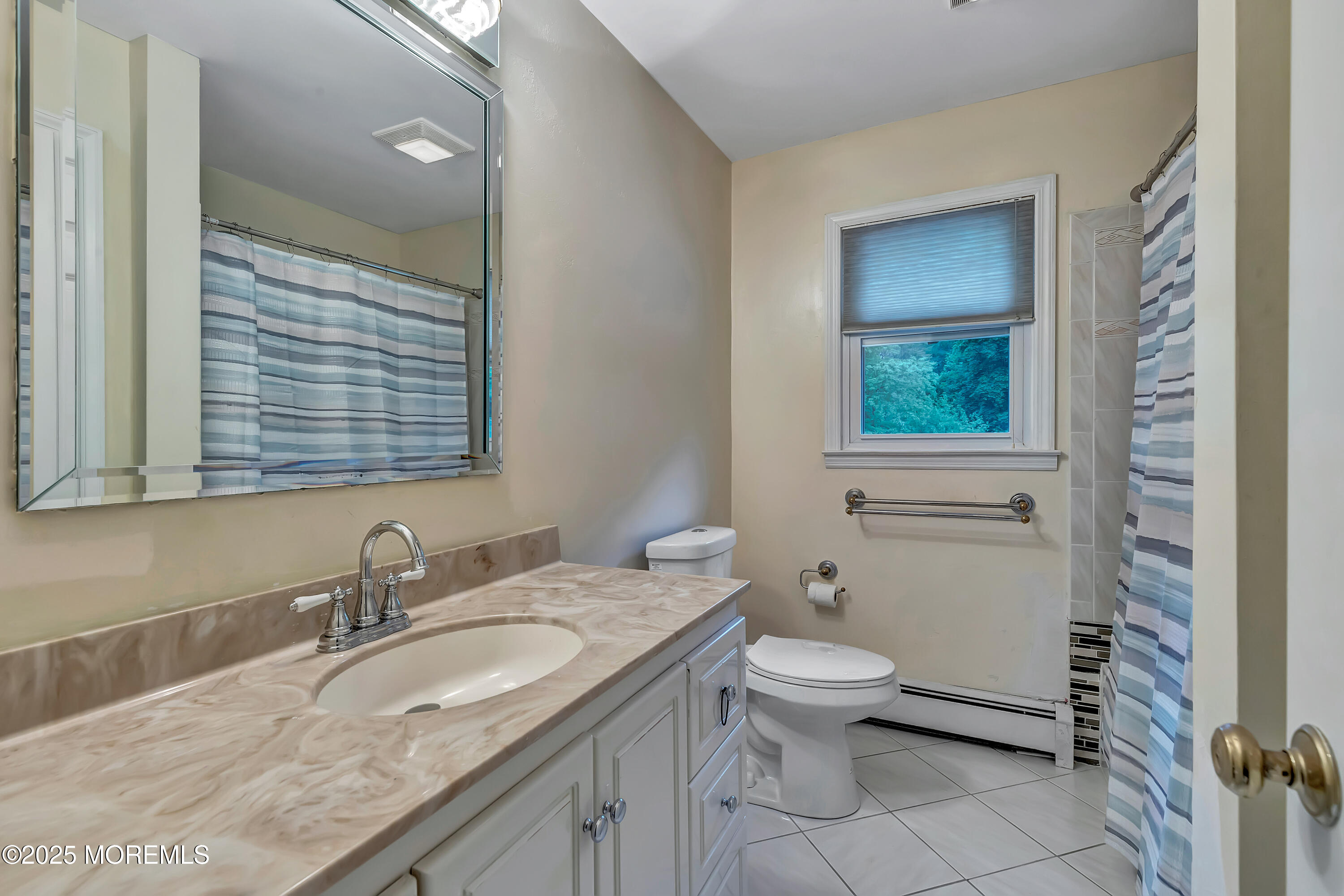 20 Devon Road Middletown, NJ 07748 - Photo 15 of 33 022