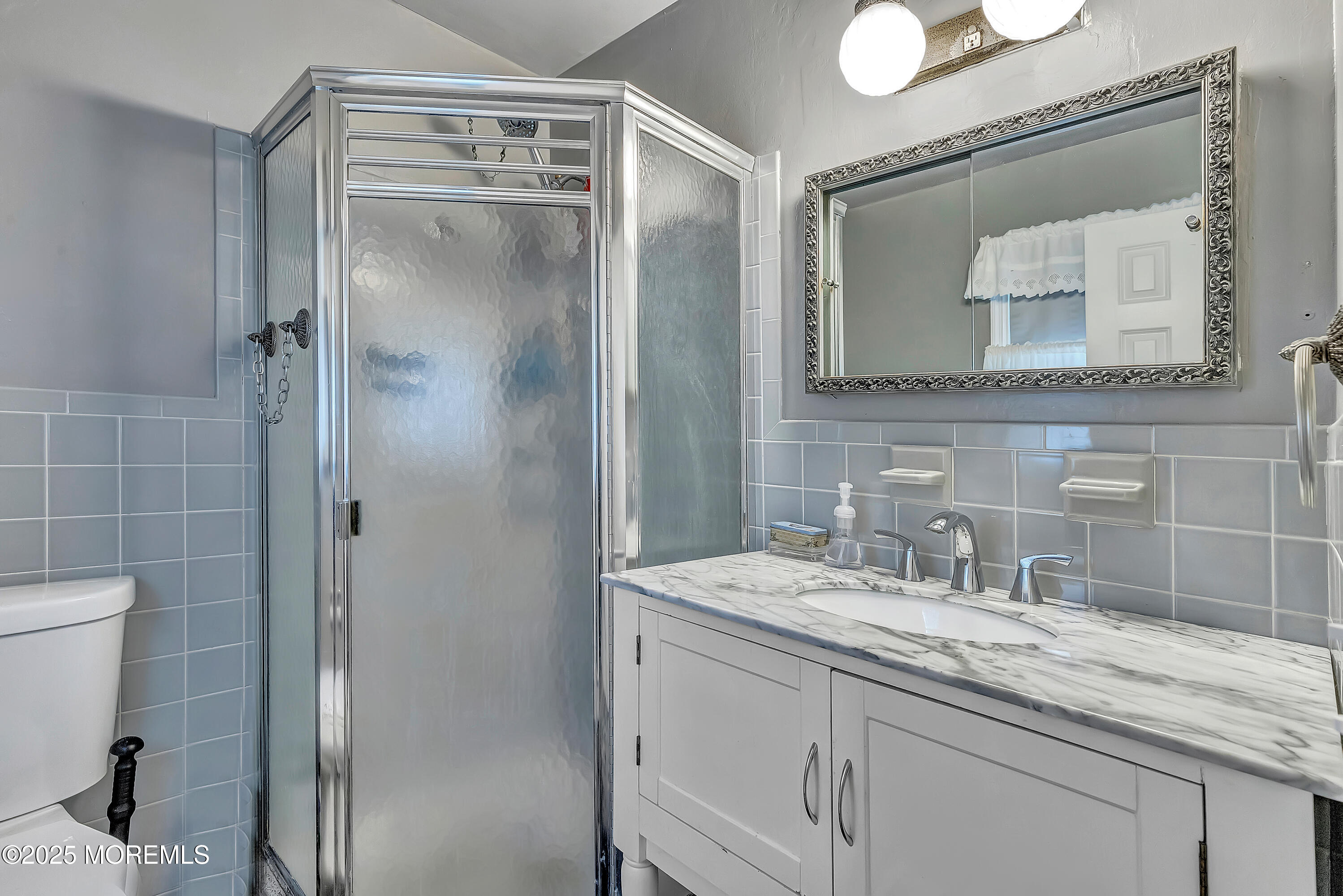 20 Devon Road Middletown, NJ 07748 - Photo 16 of 33 019