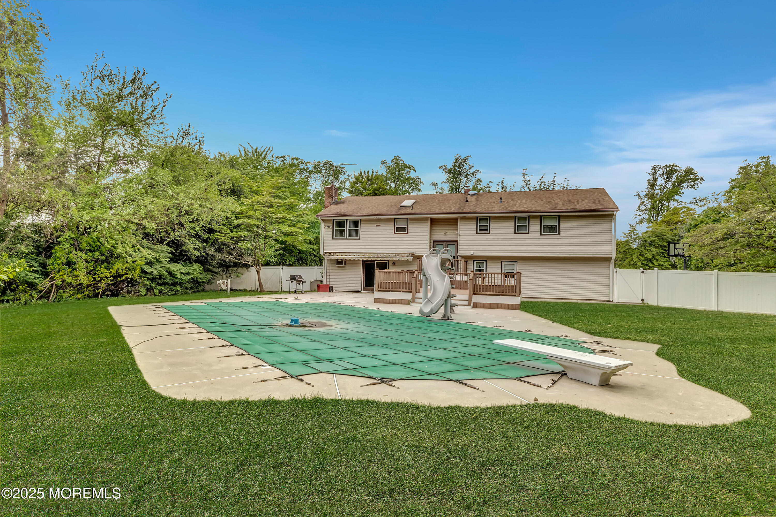 20 Devon Road Middletown, NJ 07748 - Photo 27 of 33 032