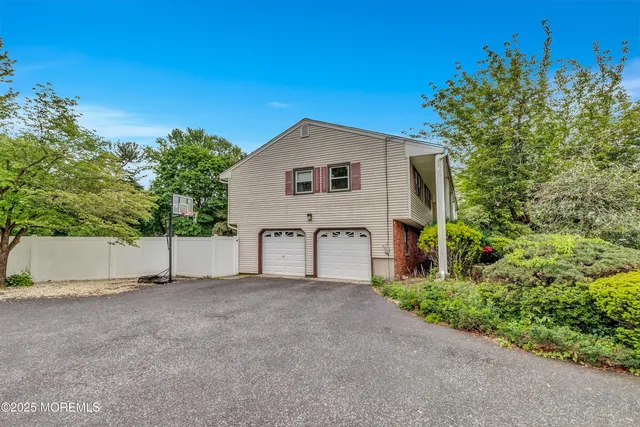 $849,000 | 20 Devon Road, Middletown, NJ 07748