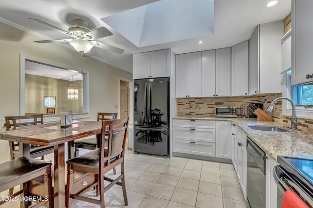 $849,000 | 20 Devon Road, Middletown, NJ 07748