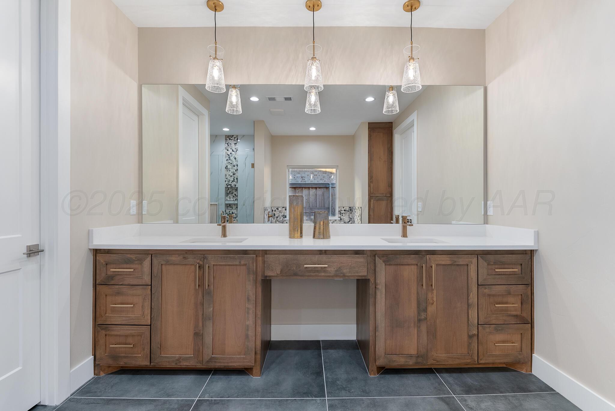 1301 Herring Ranch Road Amarillo, TX 79124 - Photo 22 of 48 Master Bathroom