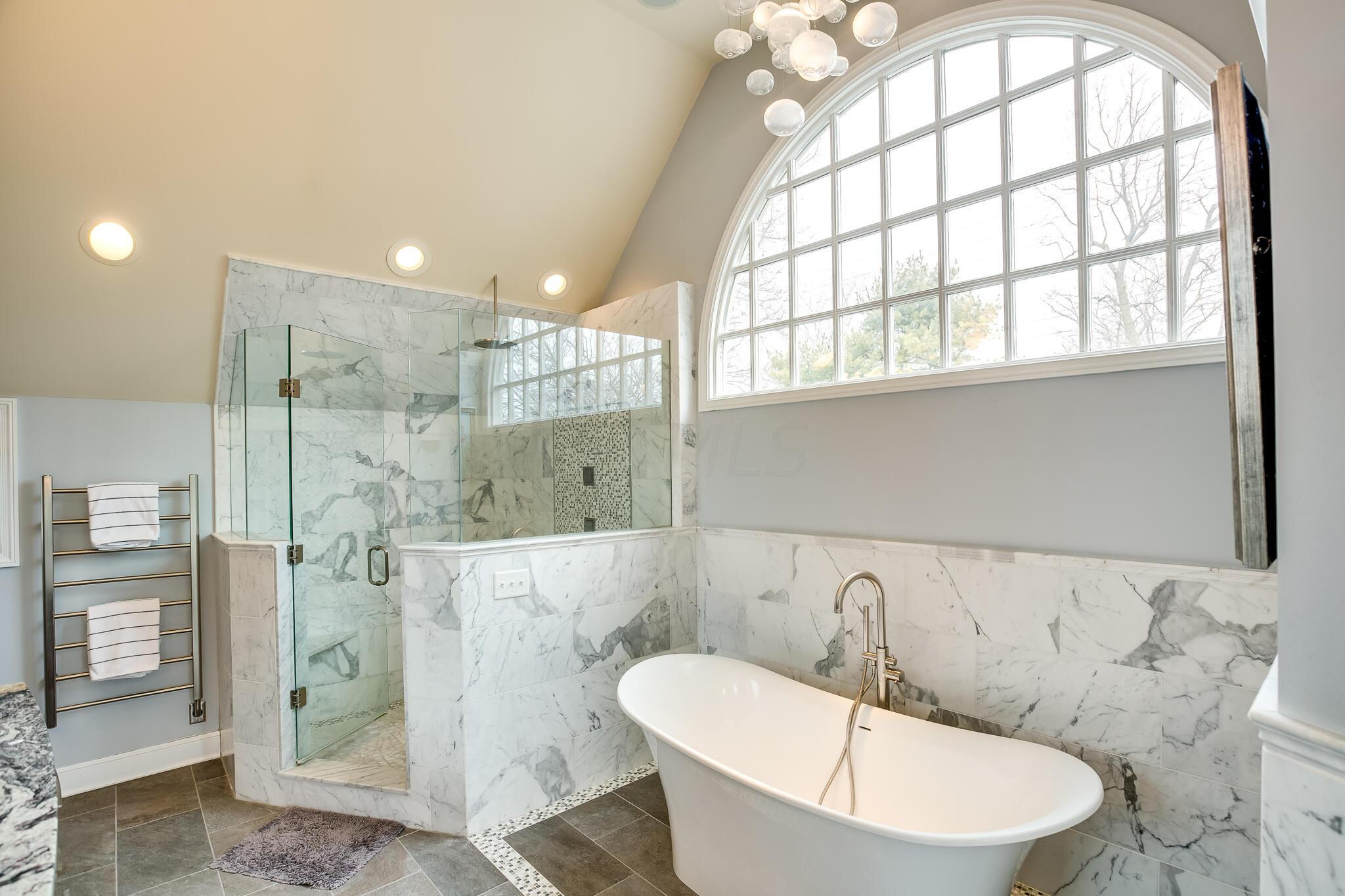 2252 Tremont Road Columbus, OH 43221 - Photo 50 of 97 Remodeled primary bathroom suite