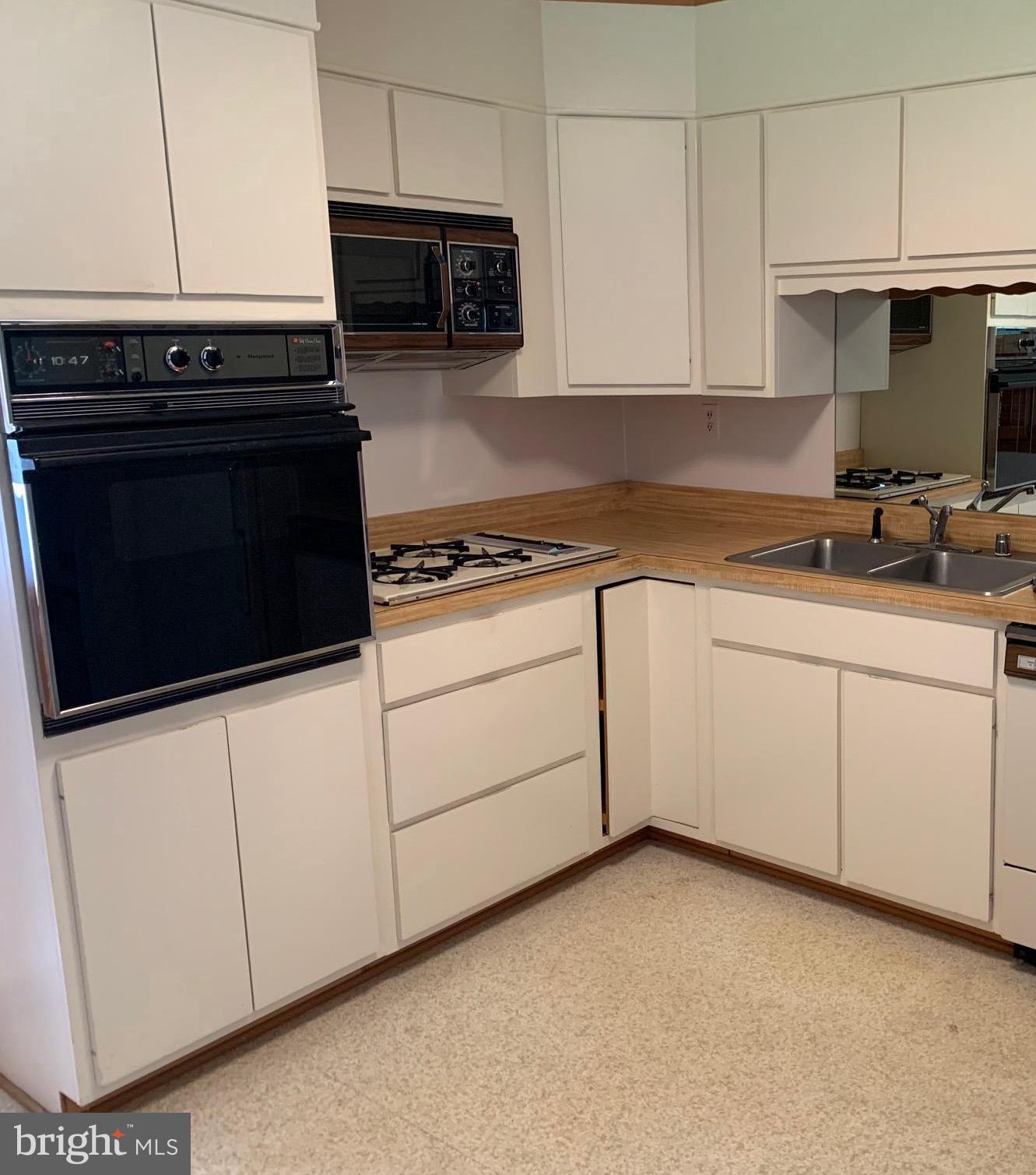6227 Groveland Road Linthicum Heights, MD 21090 - Photo 15 of 26 Gallery Image 15
