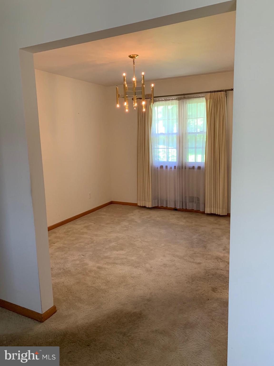 6227 Groveland Road Linthicum Heights, MD 21090 - Photo 16 of 26 Gallery Image 16