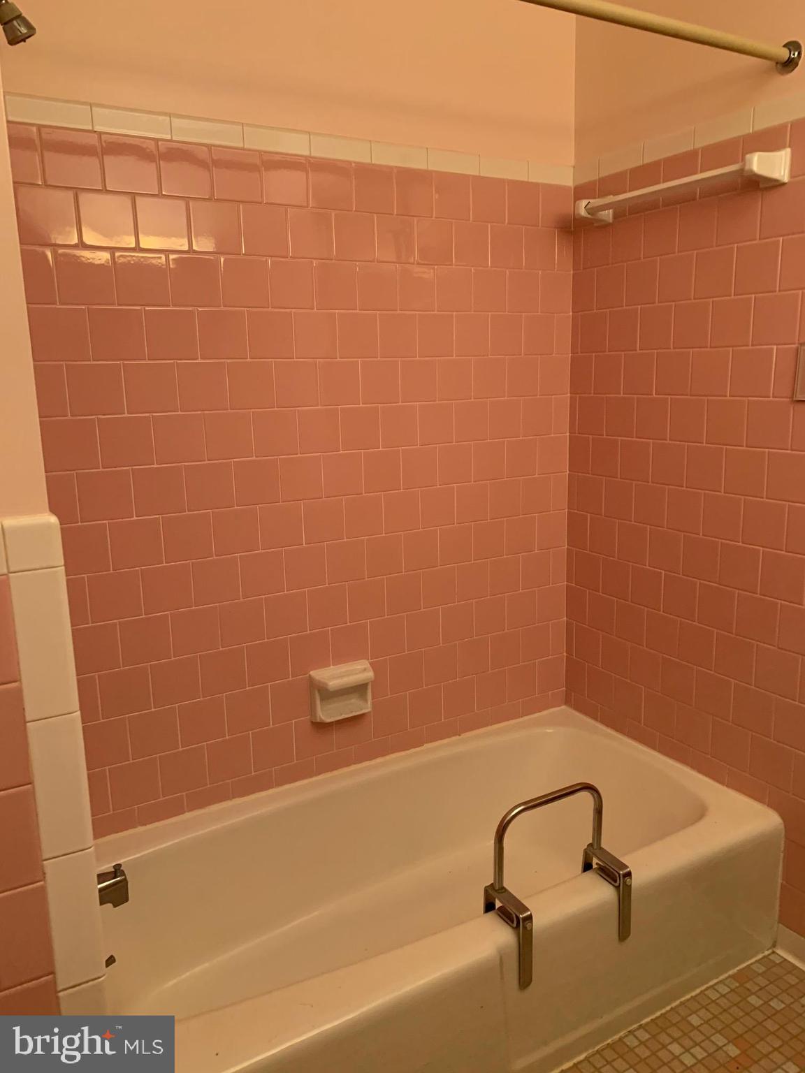 6227 Groveland Road Linthicum Heights, MD 21090 - Photo 10 of 26 Gallery Image 10