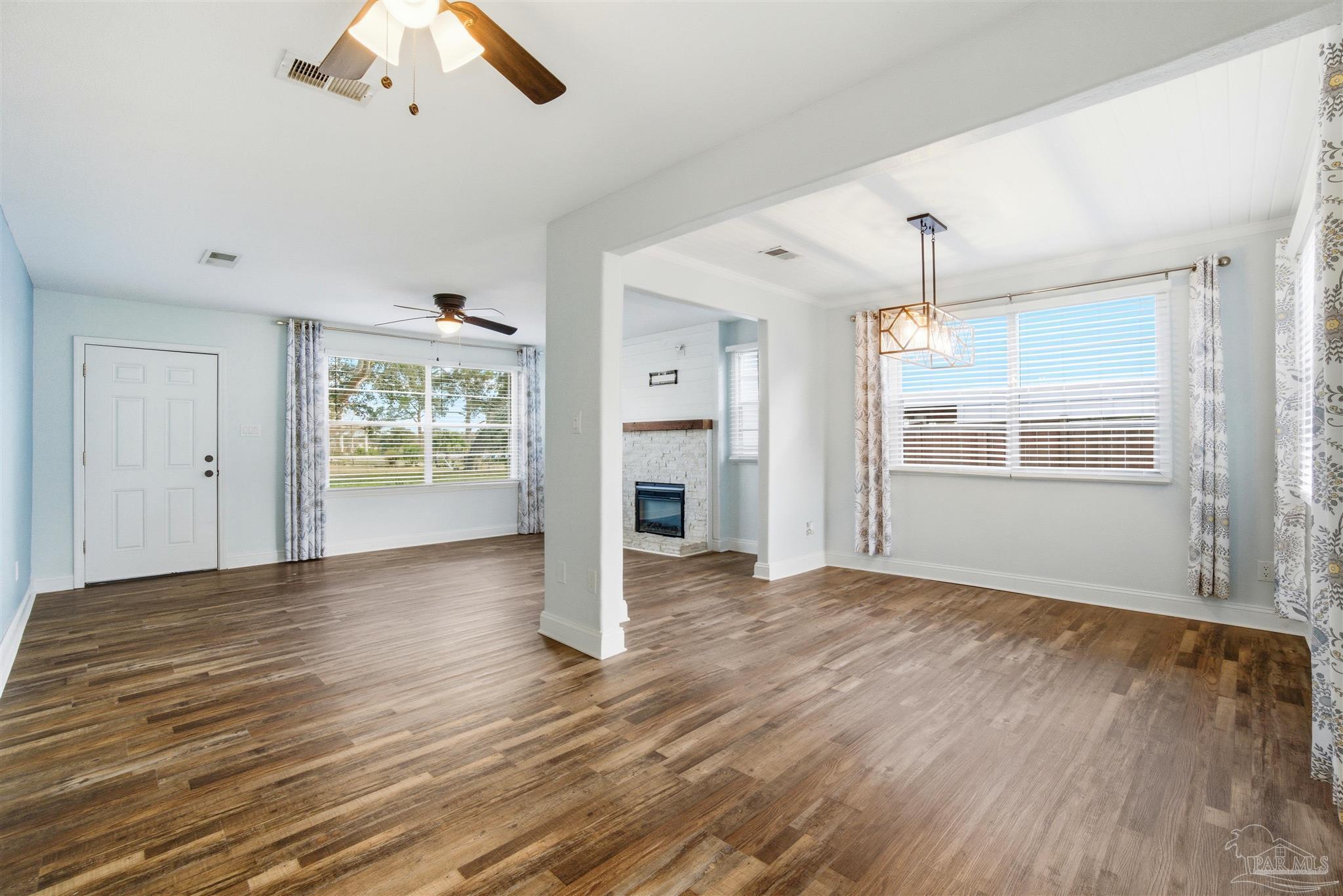 403 Southeast Gilliland Road Pensacola, FL 32507 - Photo 12 of 71