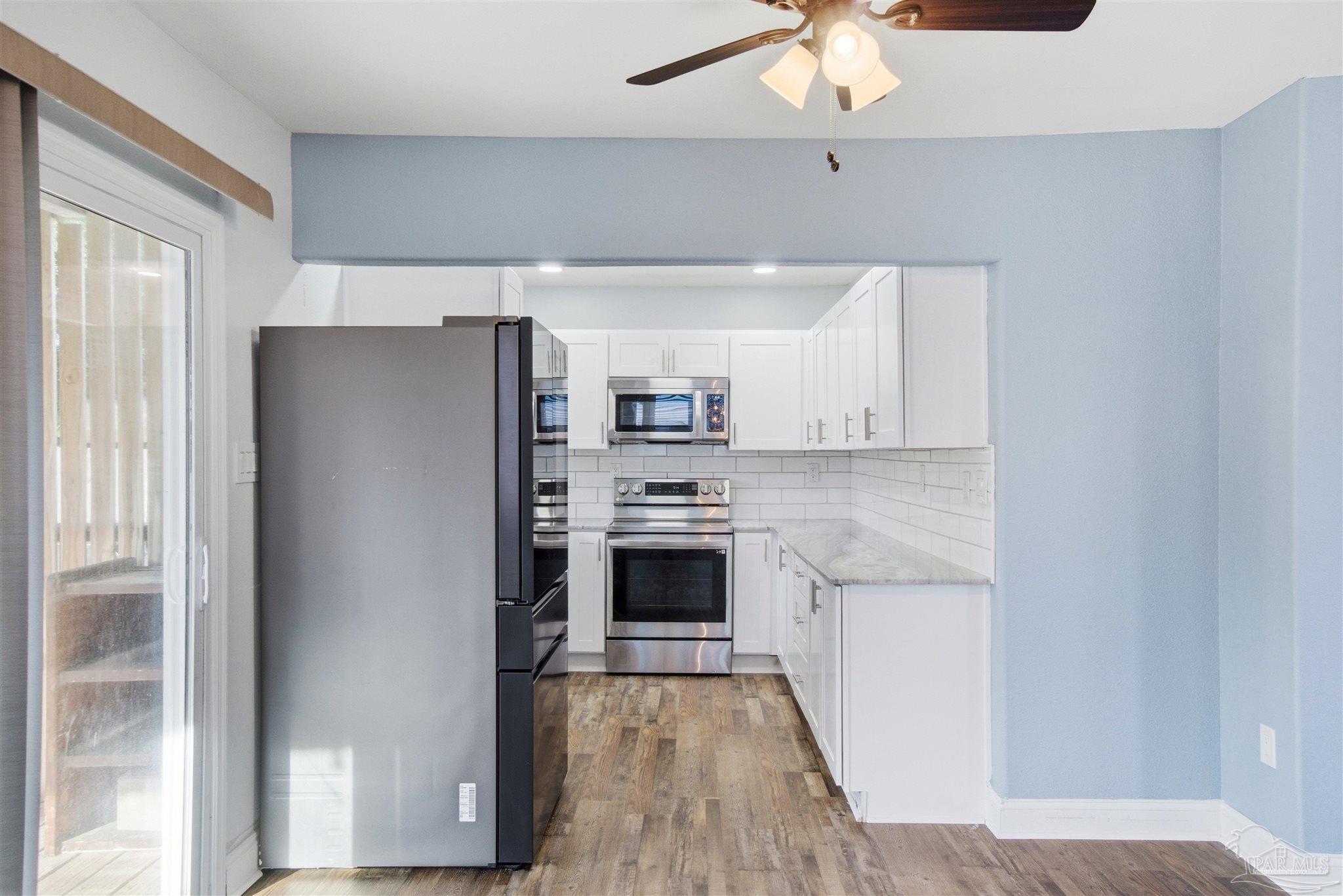 403 Southeast Gilliland Road Pensacola, FL 32507 - Photo 14 of 71