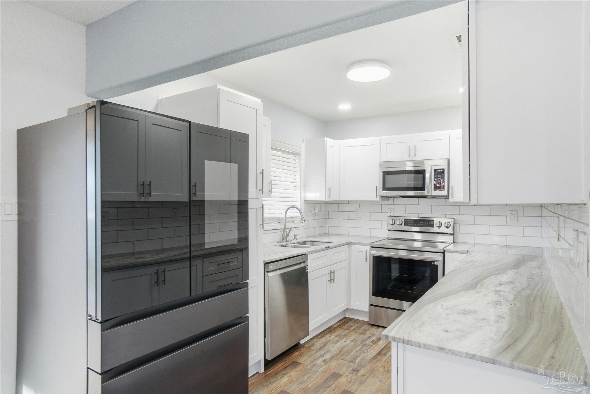 403 Southeast Gilliland Road Pensacola, FL 32507 - Photo 15 of 71