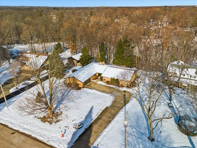 a view of a outdoor space