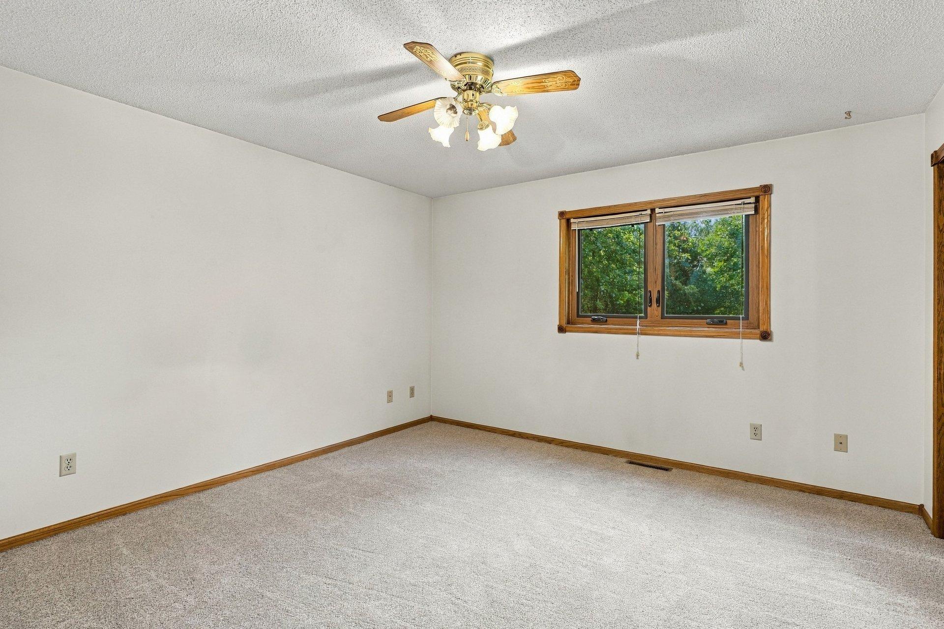 330 Shady Ridge Road Northwest Hutchinson, MN 55350 - Photo 12 of 28 Gallery Image 12