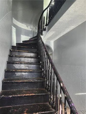 $165,000 | 319 Burnet Avenue, Unit 1, Syracuse, NY 13203